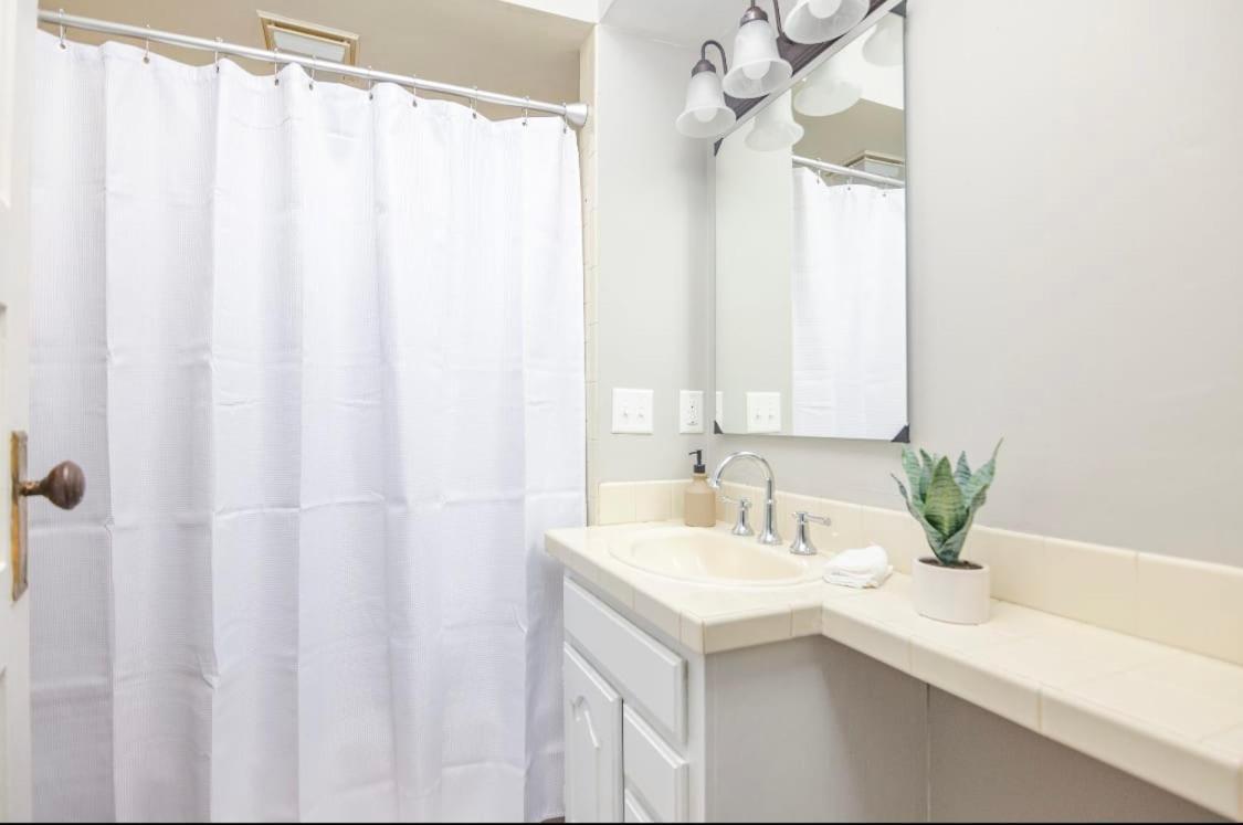 Spacious 2 Bedroom Home Near Ingersoll & Downtown Des Moines Esterno foto